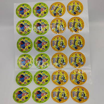 Ovale klebende Aufkleber Rolls bedeckt synthetisches Aufkleber-Papier CMYK pp.